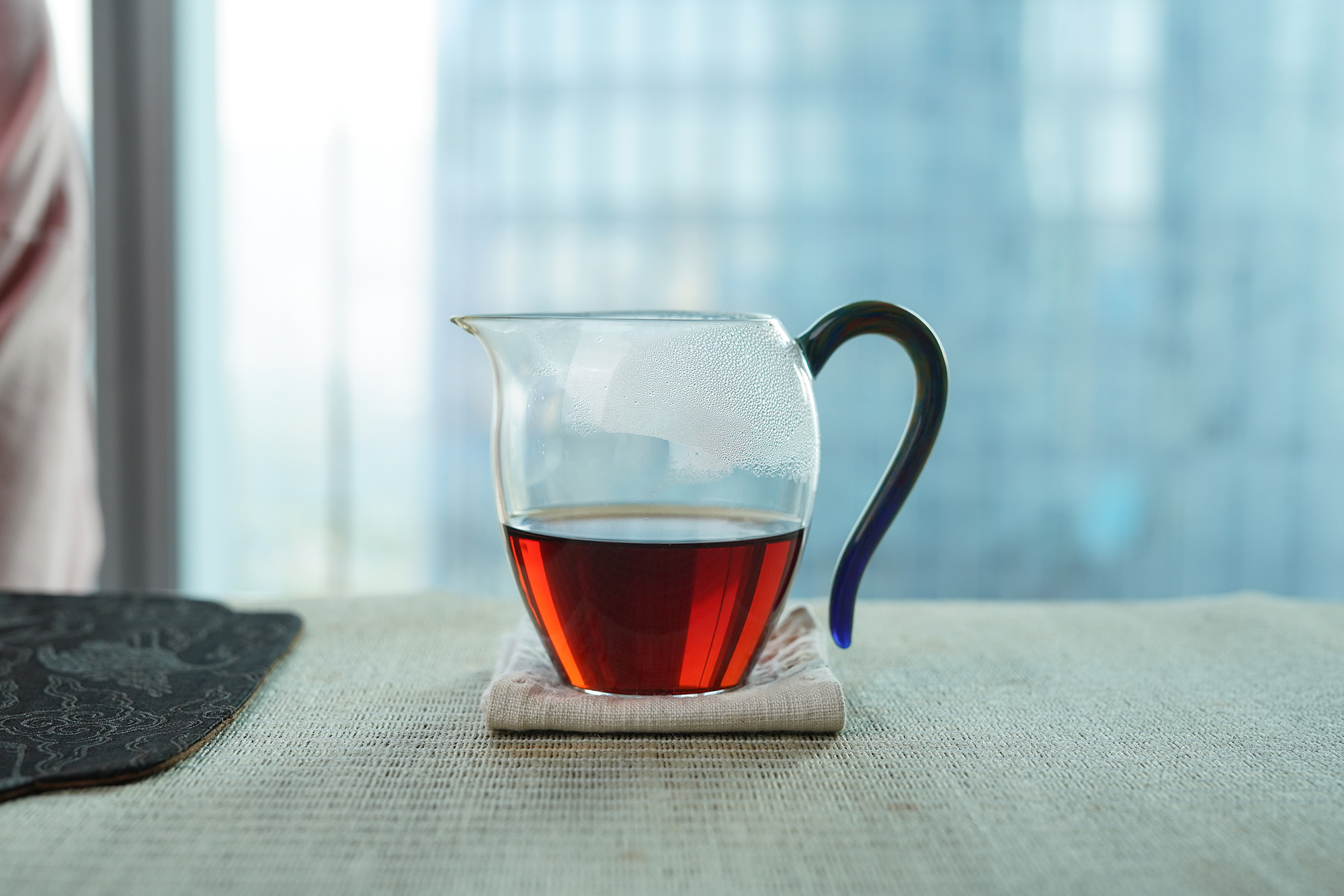 小喜年茶评-在冬季喝一杯“国际名茶金奖”熟普，是一种什么体验？(图9)